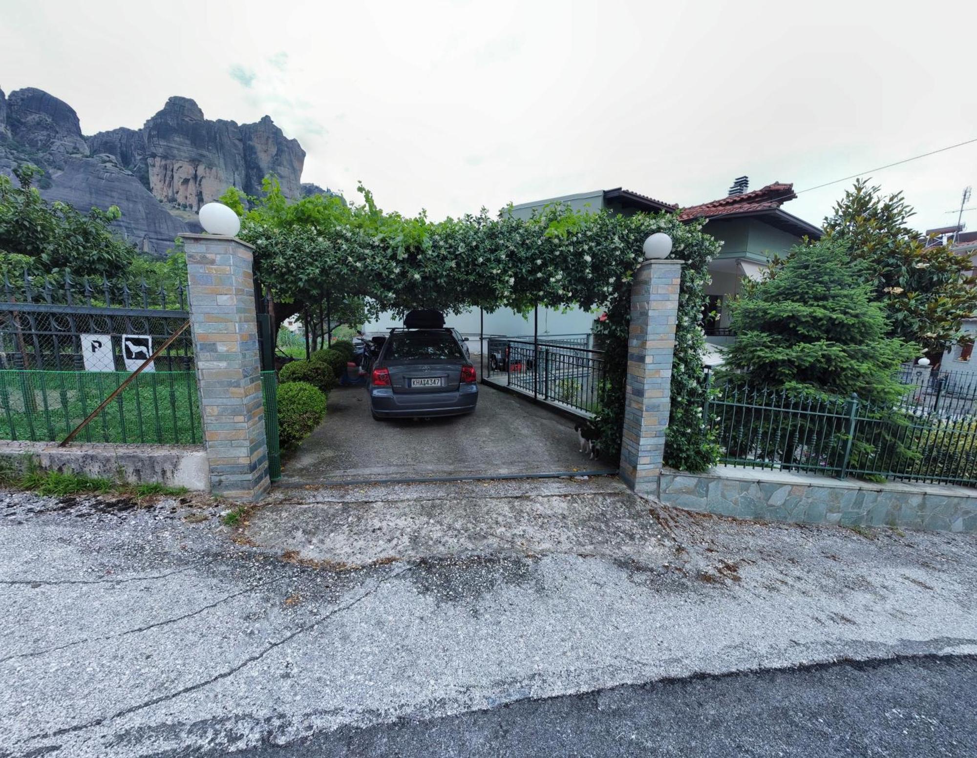 Postmans Apartment Under Meteora Kalambaka Exterior foto